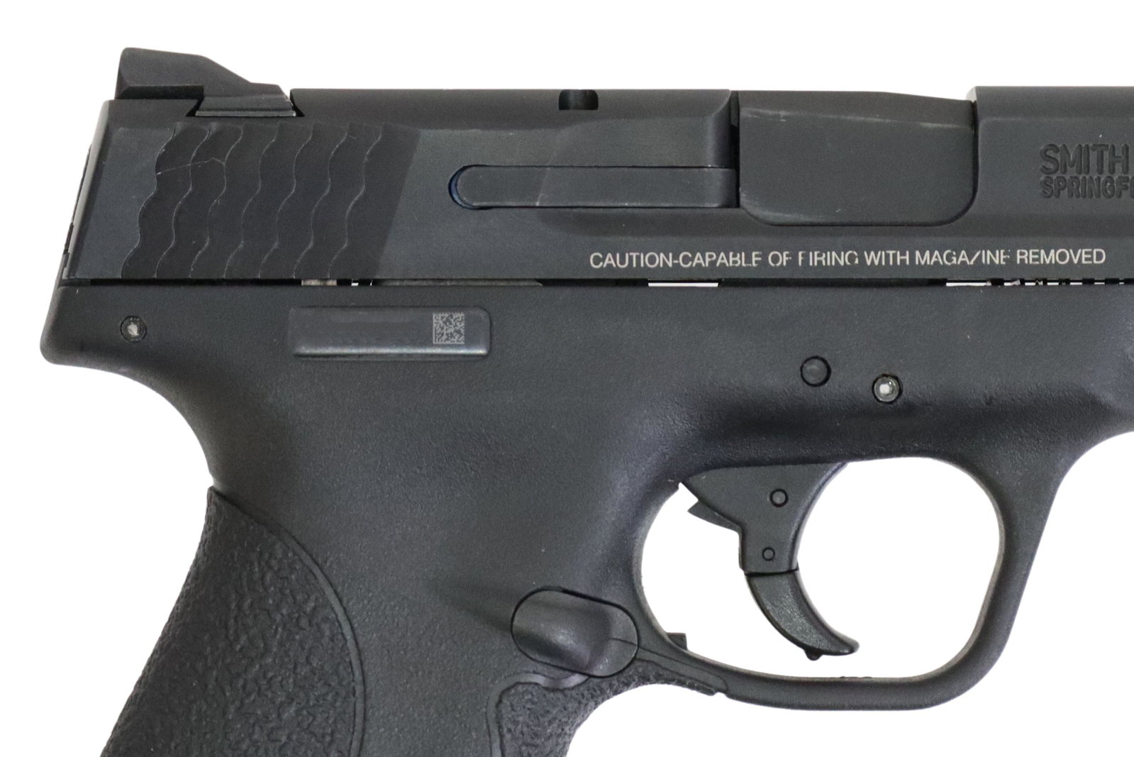 SMITH & WESSON M&P SHIELD .40 CALIBER PISTOL & BOX: Smith & Wesson M&P Shield Pistol, .40 S&W caliber, 3" barrel, fixed white dot front sight, adjustable white dot rear sight, black steel slide, black polymer frame, detachable 7 round magazine, three s