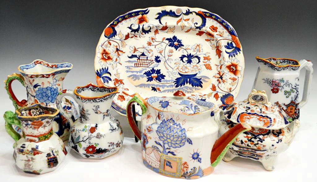 LOT ANTIQUE IMARI PALETTE IRONSTONE JUGS & PLATTER: (lot of 7) Collection of ironstone tableware, all in the Imari palette, most early/mid 19th c.: (5) pieces being Masons Ironstone China, including, (3) jugs, the largest with metal lid and flow blue d