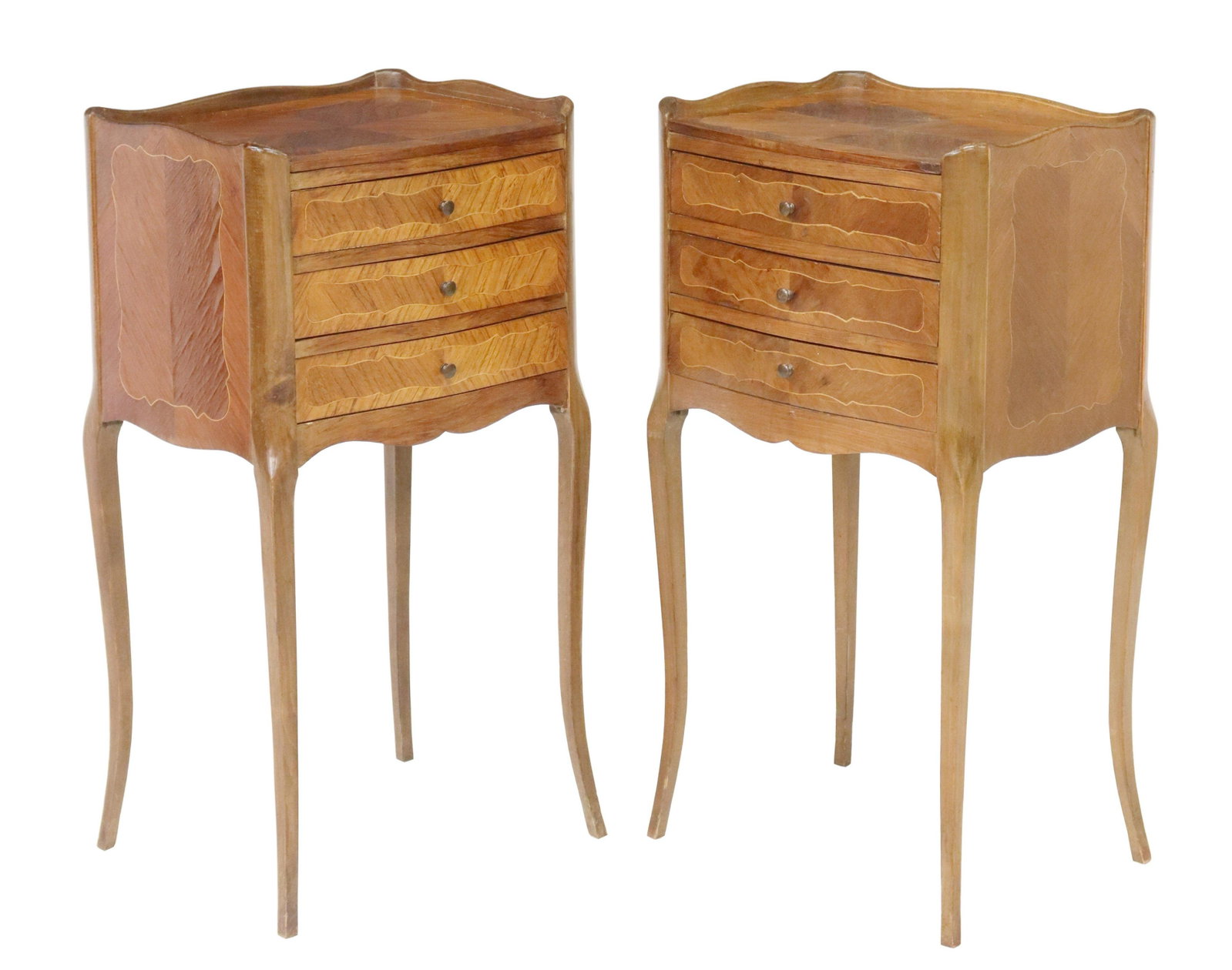(2) FRENCH LOUIS XV STYLE PARQUETRY NIGHTSTANDS: (pair) French Louis XV style parquetry nightstands, late 19th c., having shaped top, over matched veneer case, fitted with three drawers with inlaid linear banding, rising on cabriole legs, approx 29"