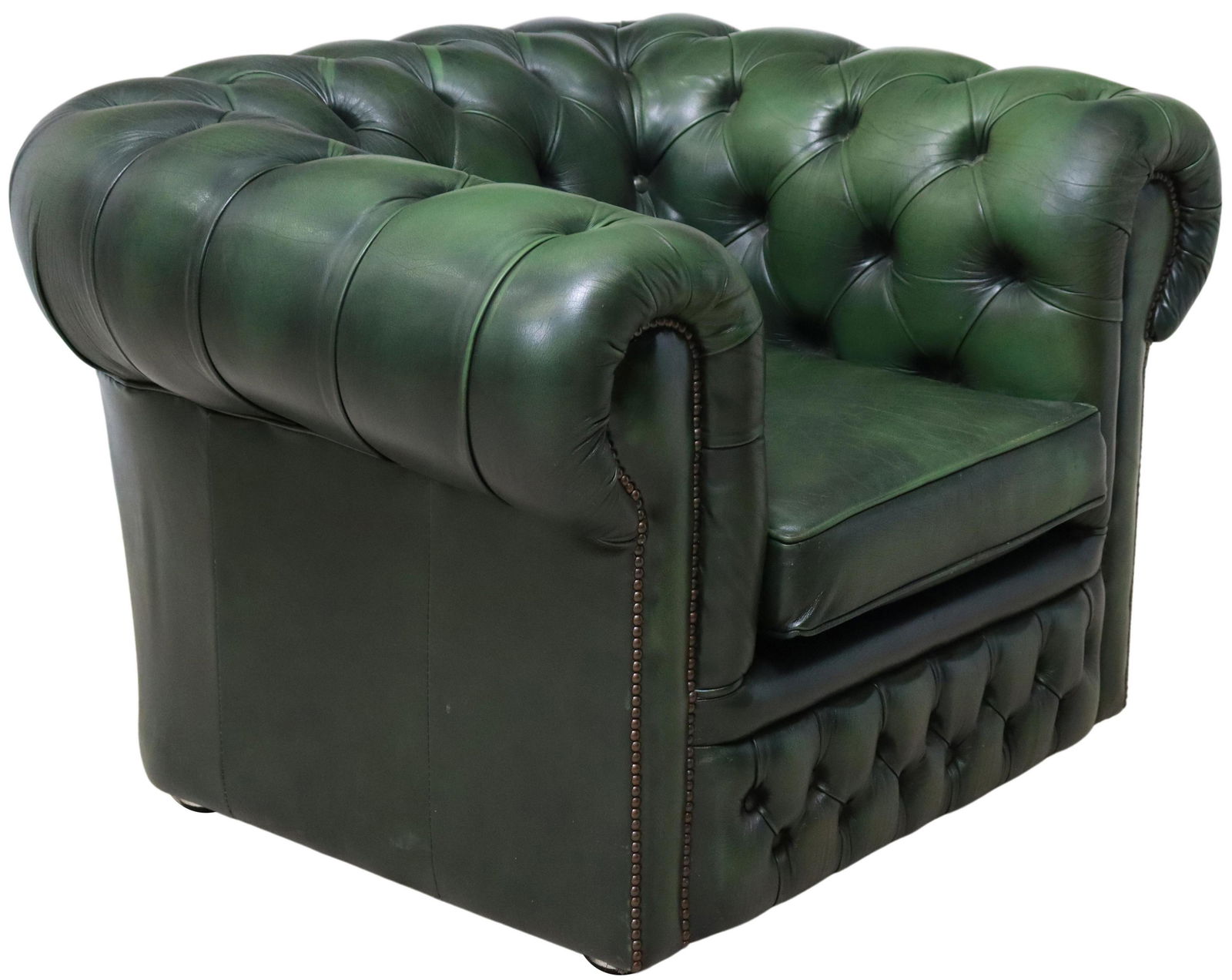ENGLISH CHESTERFIELD STYLE LEATHER CLUB CHAIR (1 of 3)