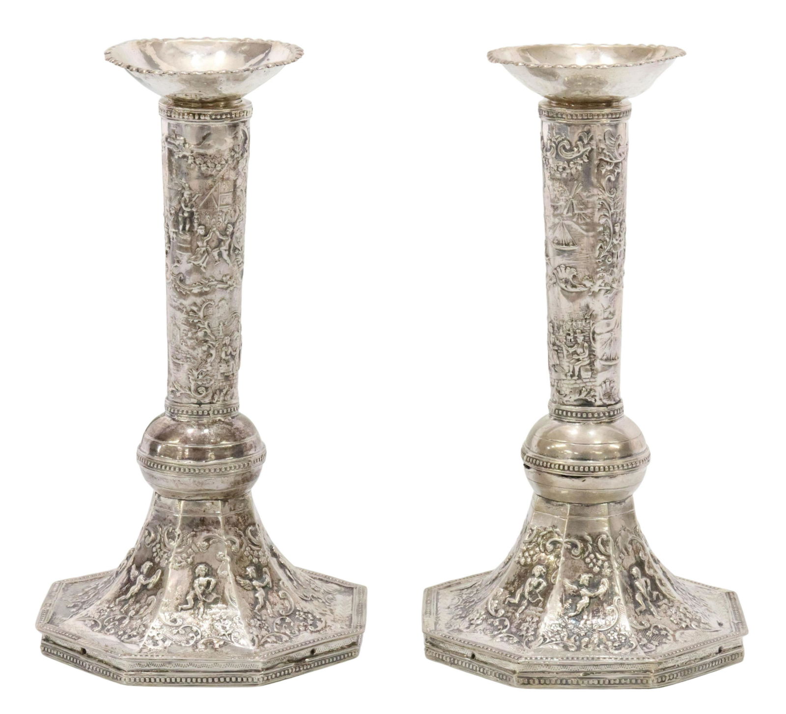 (2) DUTCH 833 SILVER REPOUSSE CANDLESTICKS (1 of 5)
