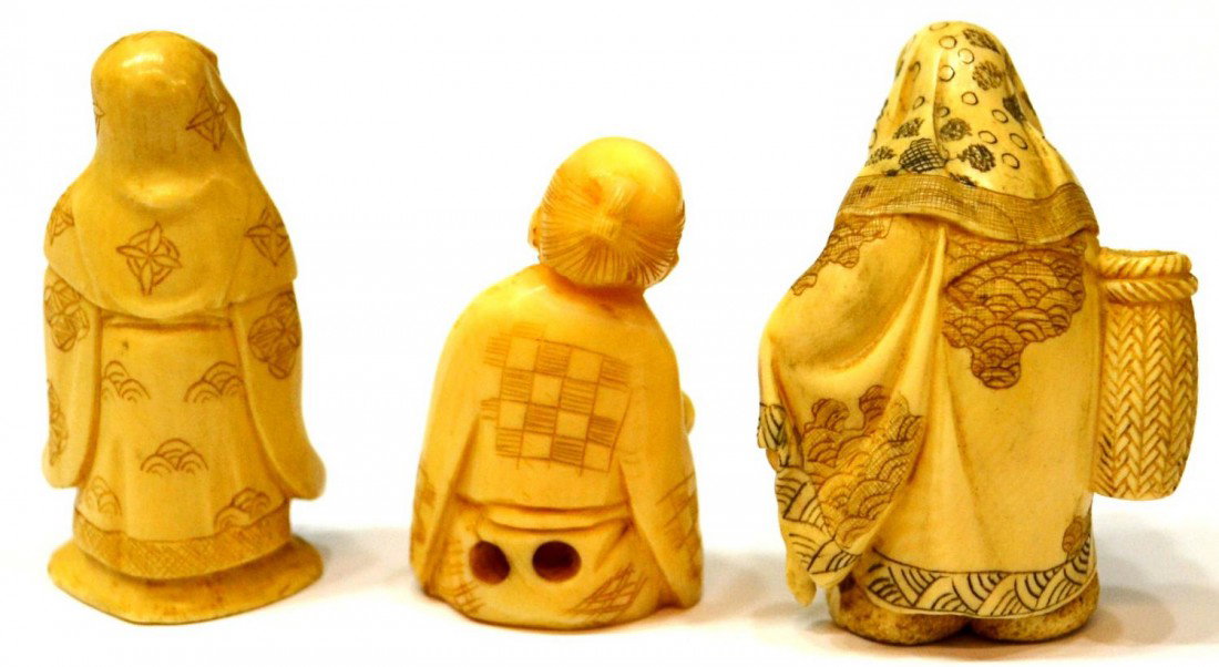 (5) CARVED IVORY NETSUKE & OKIMONO - 3