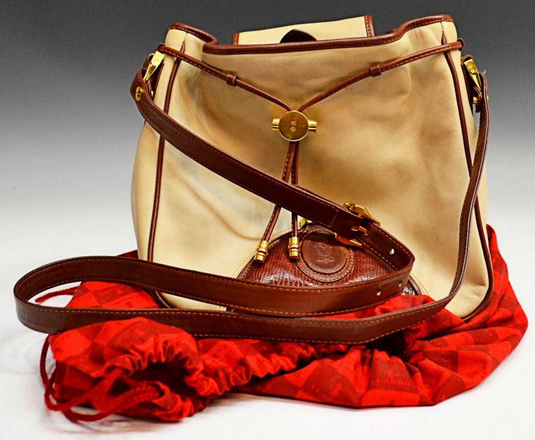447: SCARCE VINTAGE LLADRO LEATHER PURSE