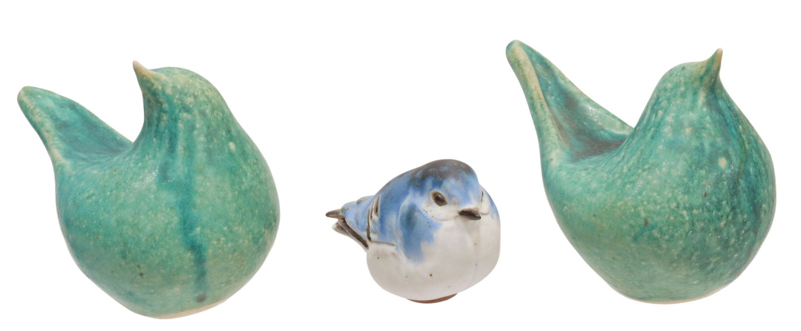 (3) EROTERRA & ANDERSEN POTTERY BIRD SCULPTURES: (lot of 3) Pottery bird sculptures, including: (1) Western Mountain Bluebird, Andersen Design Studio, (2) Eroterra Atelier, Greece, in a turquoise-colored glaze, largest: approx 4.75"h, 5.5"w, 3.75"d;