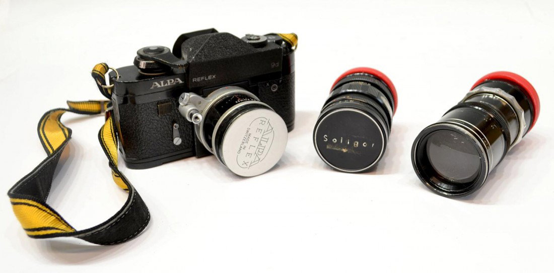 VINTAGE ALPA REFLEX 9d CAMERA THREE LENS: (lot of ) Vintage camera and two lens: (1) Alpa Reflex 9d camera, SN 49621, Switzerland, with a Kern-Macro-Switar 1:1,8/50 lens; (1) Alefar 1:4.5/180 lens; (1) Soligor Telephoto 1:2.8, f=105mm, made i