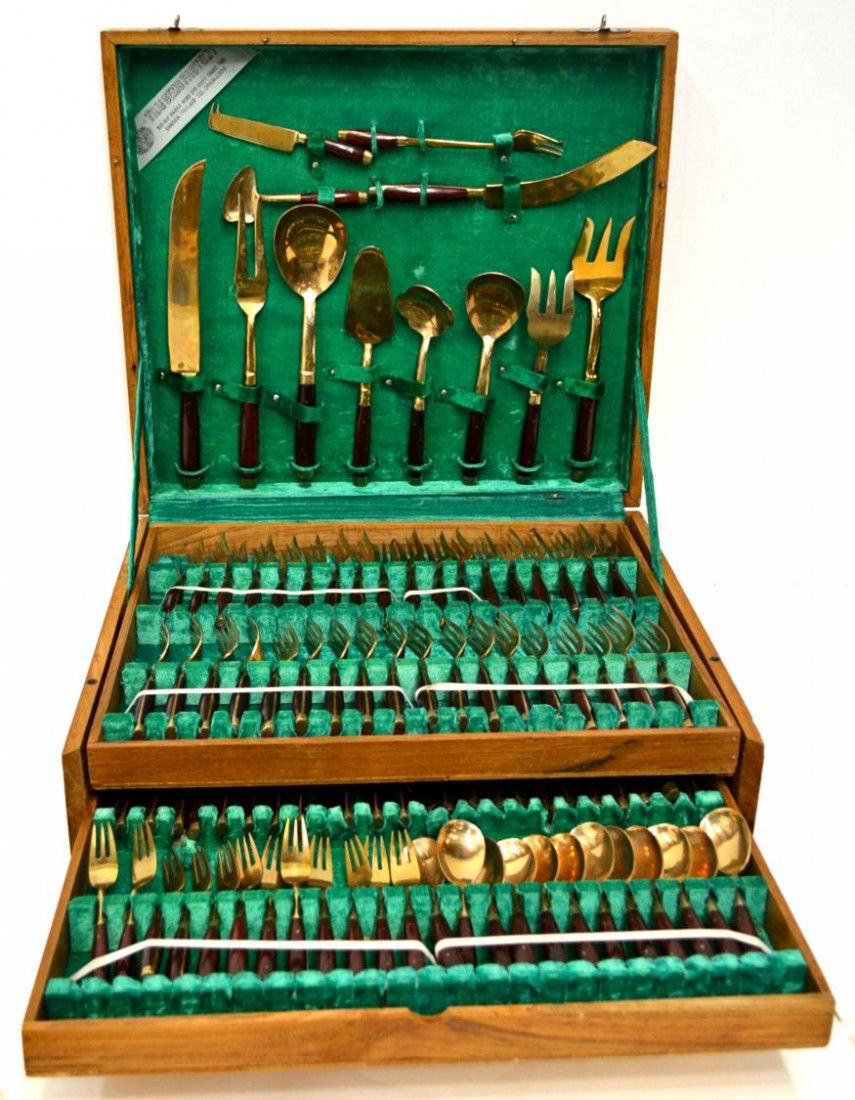 355 LARGE VINTAGE 'THAI GEMS FACTORY' FLATWARE SERVICE