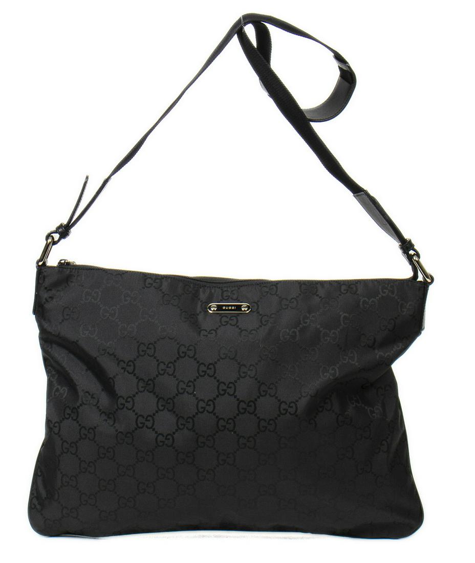 GUCCI BLACK MONOGRAM NYLON MESSENGER SHOULDER BAG (1 of 7)