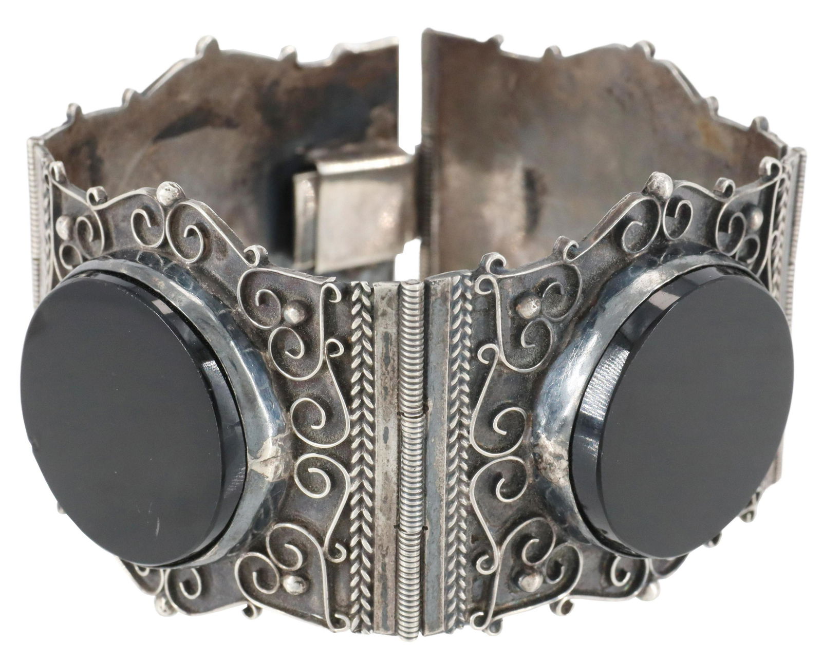 LOS BALLESTEROS TAXCO SILVER & ONYX BRACELET (1 of 5)