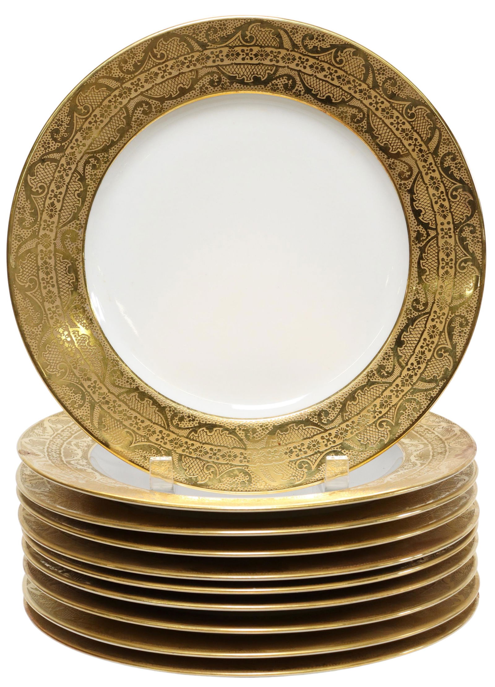 10) LIMOGES GILT ENCRUSTED PORCELAIN DINNER PLATES: (lot of 10) French Limoges porcelain dinner plates, with gilt encrusted border, approx 10.5"diam; 14lbs total Start Price: $100.00