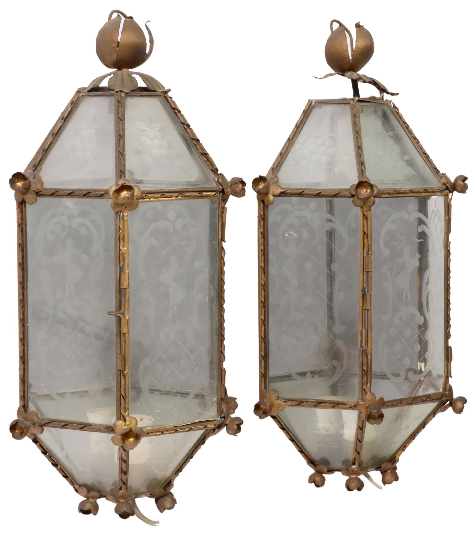 (2) ITALIAN GILT METAL & GLASS WALL SCONCES (1 of 5)
