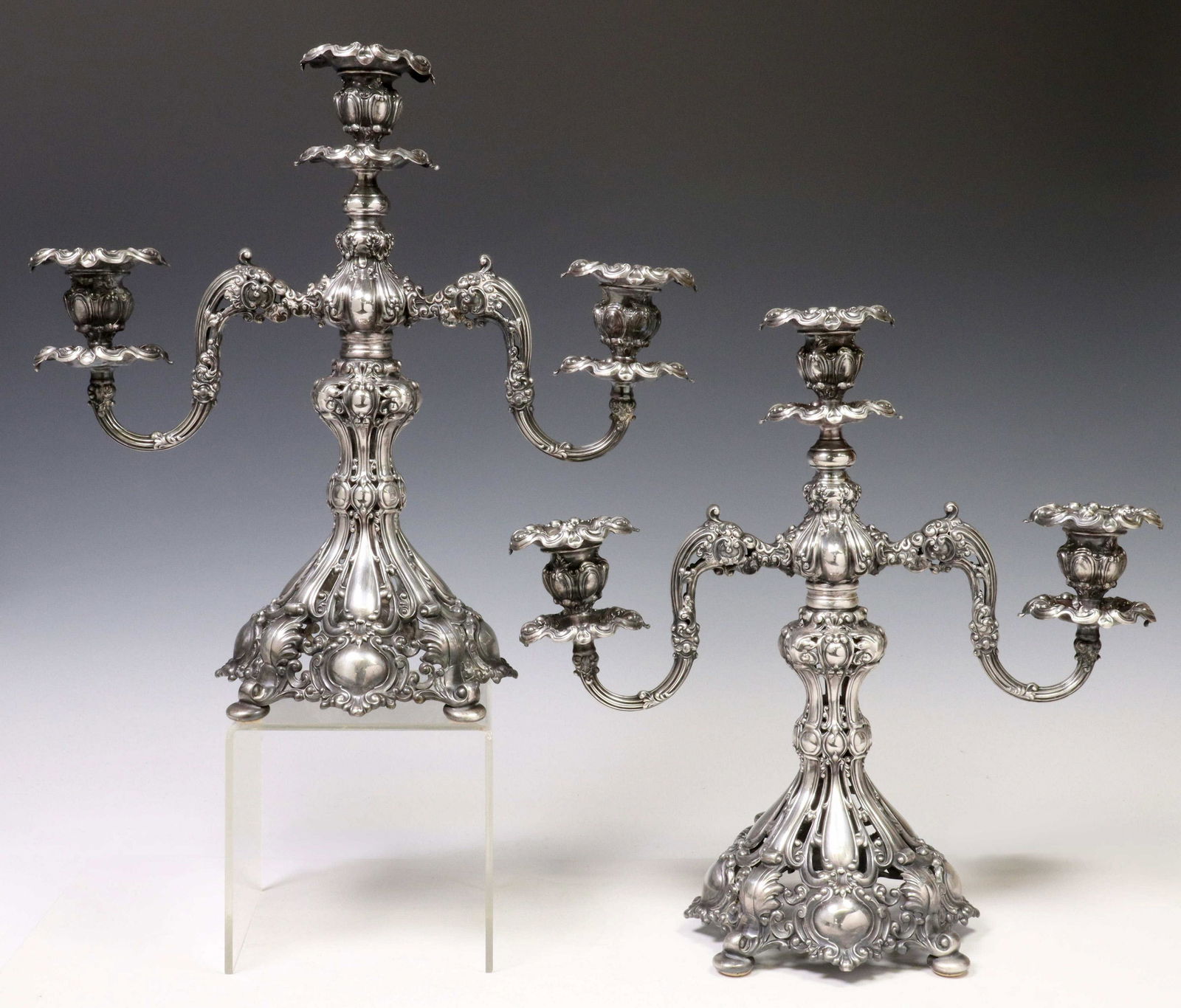 REED & BARTON RENAISSANCE SILVERPLATE CANDELABRA (1 of 4)