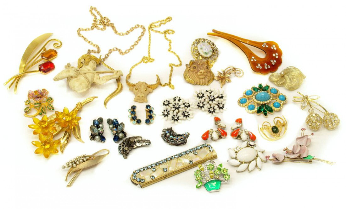 HUGE LOT VINTAGE SIGNED ESTATE COSTUME JEWELRY: (lot) Collection of vintage estate costume jewelry, assorted pieces, some signed, comprising: (3) Luca Razza pieces, one Sagittarius pendant on chain, one Taurus the Bull brooch, lacking nose ring, on