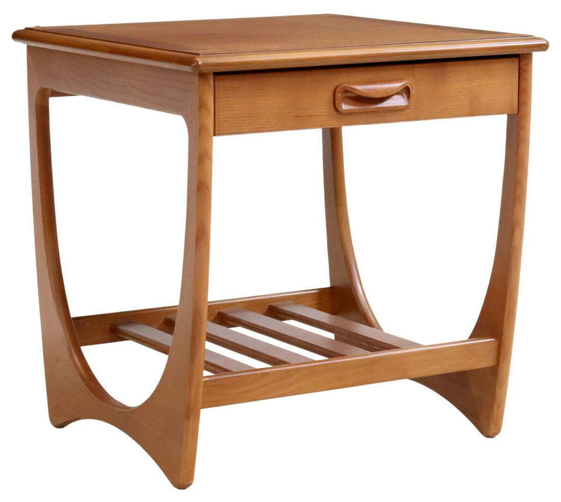 G PLAN MID-CENTURY MODERN TEAK SIDE TABLE (1 of 6)