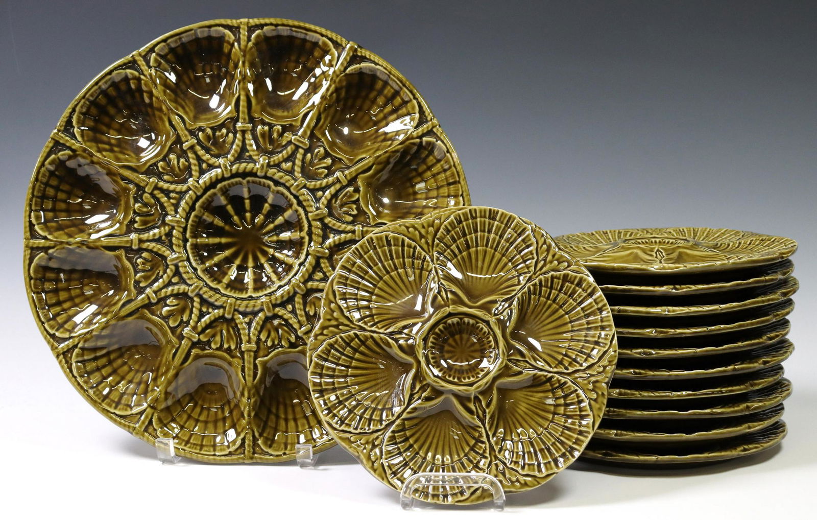 (12) FRENCH SARREGUEMINES FAIENCE OYSTER SERVICE (1 of 5)