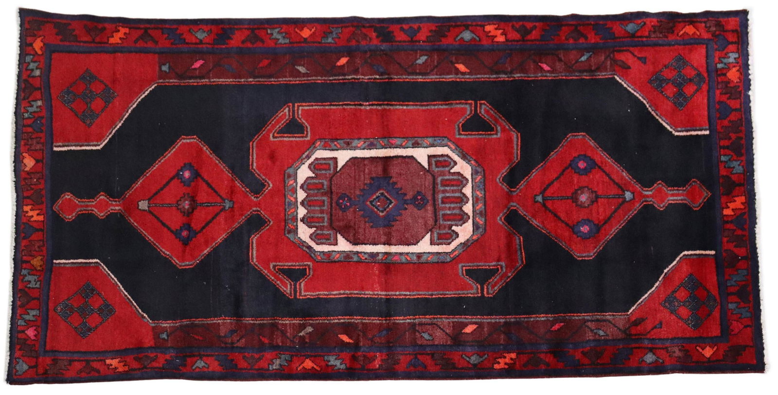 HAND-TIED PERSIAN SERAPI RUG, IRAN, 7'9" X 4' (1 of 3)