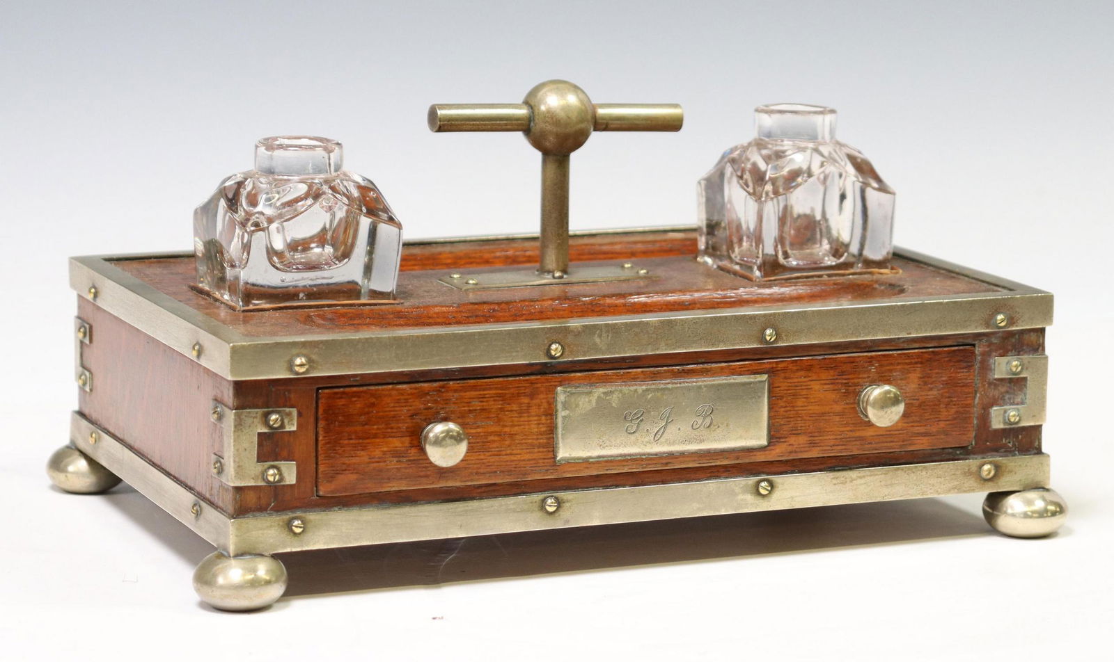 ENGLISH BRASS & OAK DOUBLE INKWELL DESK STAND (1 of 5)