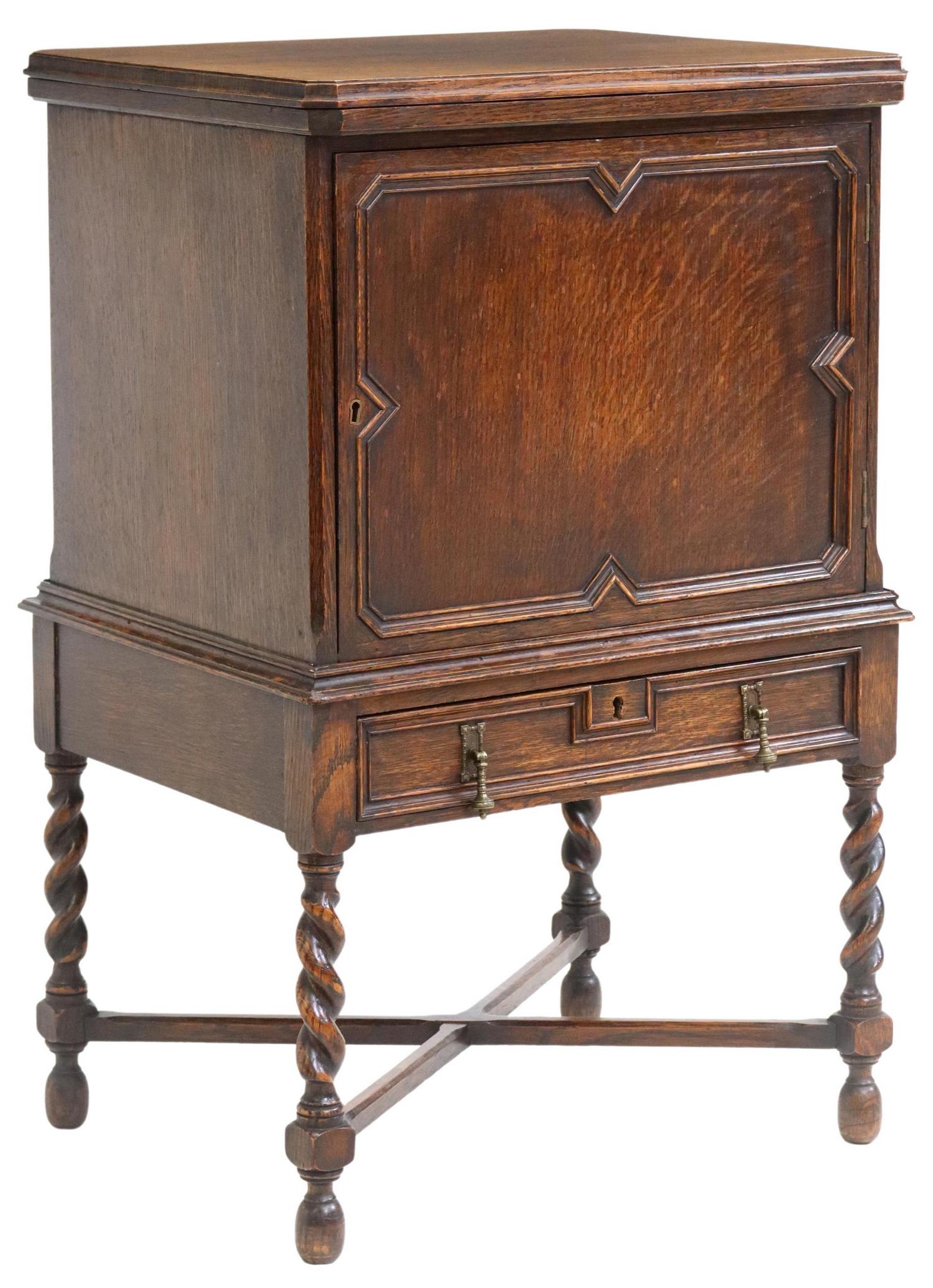 ENGLISH OAK FITTED BAR CABINET (1 of 9)