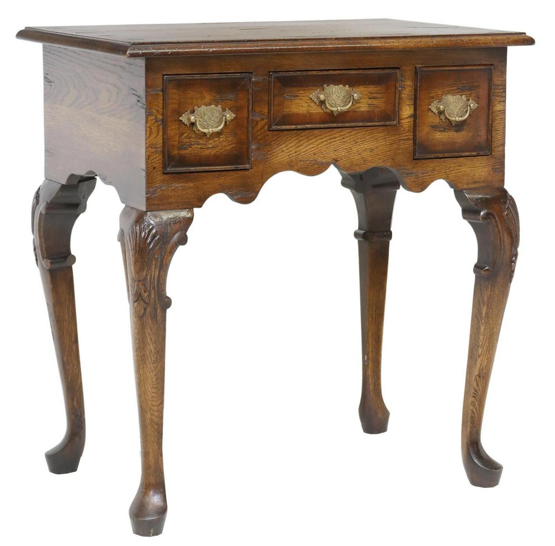 ENGLISH QUEEN ANNE STYLE OAK LOWBOY/ HALL TABLE (1 of 5)