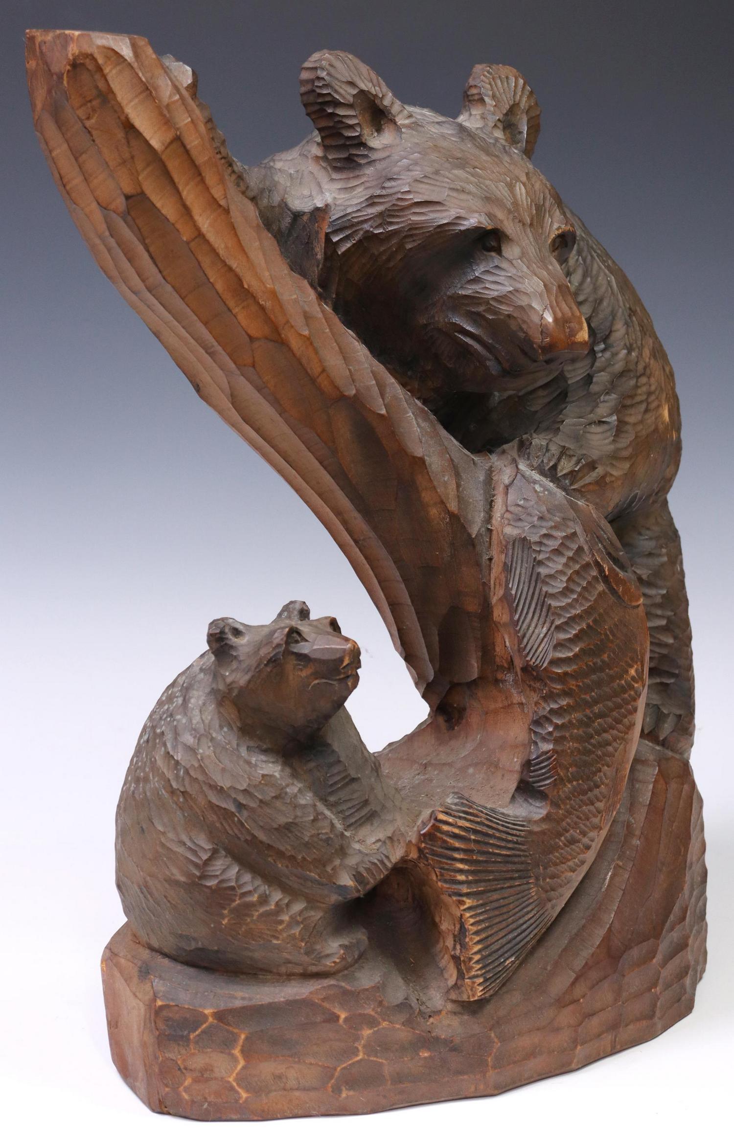 BLACK FOREST STYLE CARVED WOOD BEARS HUNTING FISH (1 of 6)