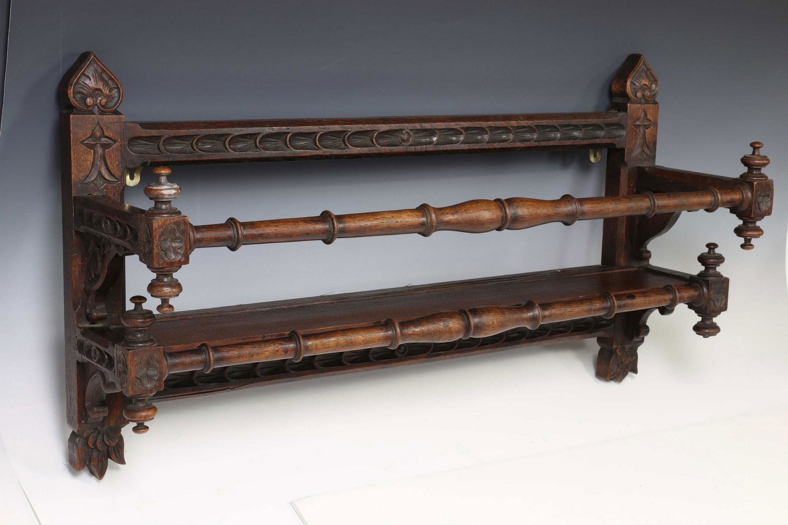 ENGLISH CARVED OAK WALL RACK/ SHELF (1 of 3)