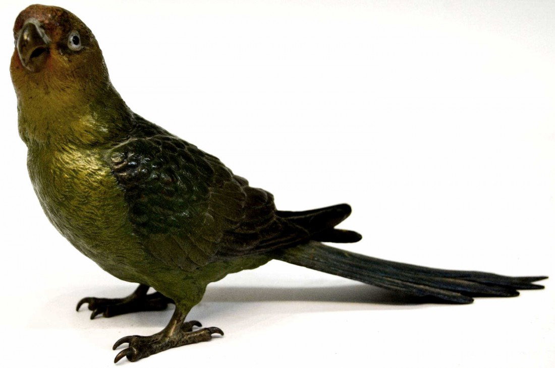 FRANZ BERGMAN COLD PAINTED BRONZE PARAKEET: Cold painted bronze parakeet bird bearing the mark of a "B" within an urn of Franz Xavier Bergman (Austria, 1861-1936), 4.5"h, 9"w, 2.25"d, 2lbs Start Price: $400.00