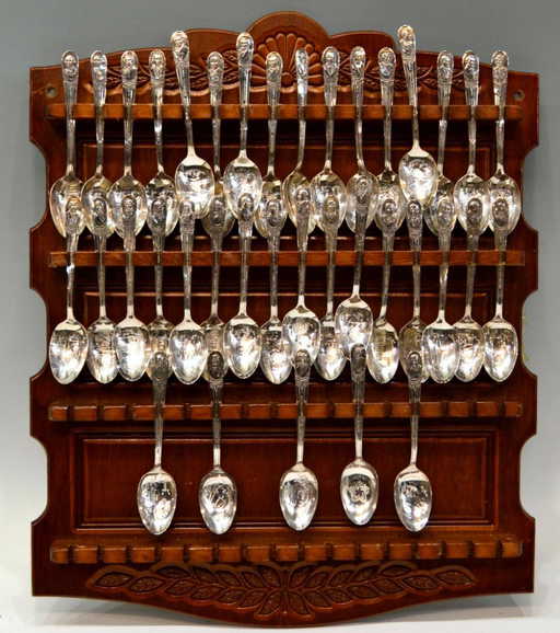 369 Wm Rogers Presidential Silver Plate Spoon Set