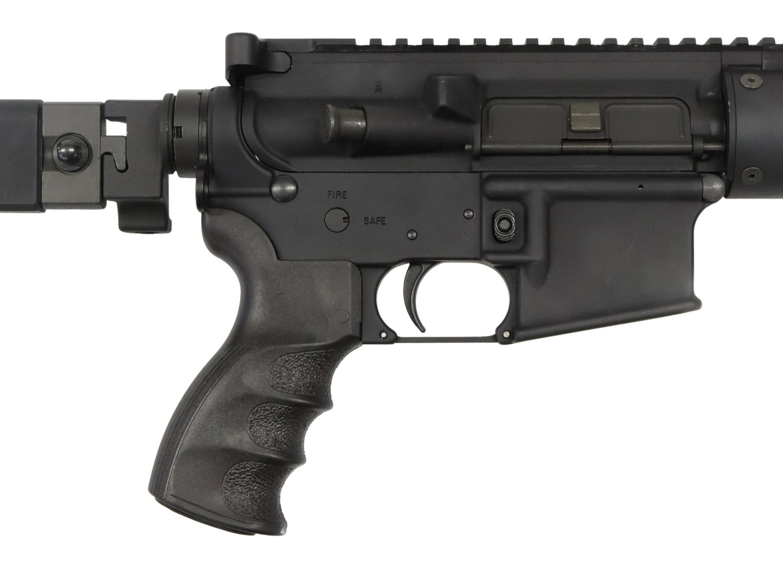PARA USA RIFLE, MODEL TTR, 2.23REM/5.56MM NATO: Para USA rifle, Model TTR, 2.23Rem/5.56mm NATO caliber, 19" barrel with flash suppressor, four sides accessory rails, two unused 30 round magazines, pistol front grip, adjustable length rear stock als