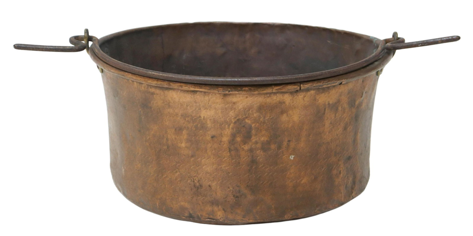 LARGE COPPER POT WITH IRON HANDLE, 22"DIAM: Large copper pot, late 19th c., with iron swing handle, approx 12.5"h, 22"diam, 16lbs Start Price: $100.00