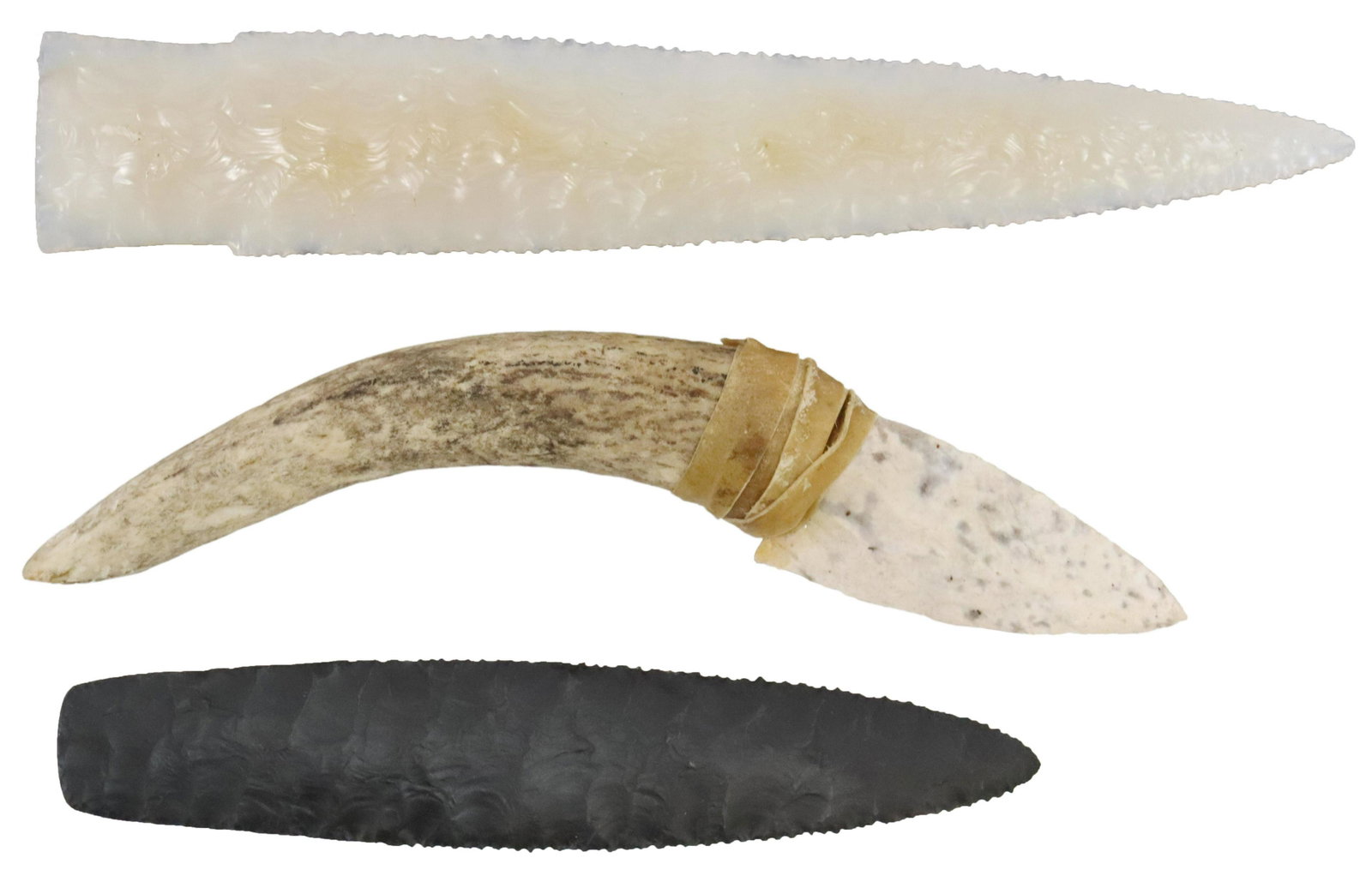 (3) MODERN KNAPPED STONE KNIFE & SPEAR POINTS: (lot of 3) Modern knapped stone knife and spear points: (1) knife with 2.5" blade, antler handle, overall: 8"l; (1) white/clear stone spear point, approx: 9"l' (1) black spear point, approx. 6.5"l, to
