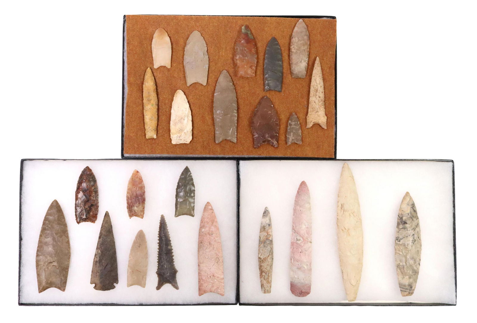 (23) ARROWHEADS, TOOLS, MID-WEST: (lot of 23) Arrowheads, tools, mid-west and south east, largest: 7.25"l, all housed in three Riker display boxes approx. 1"h, 12.25"w, 8.25"d, total: 4.60lbs *Note: Consignor is a long time explorer a