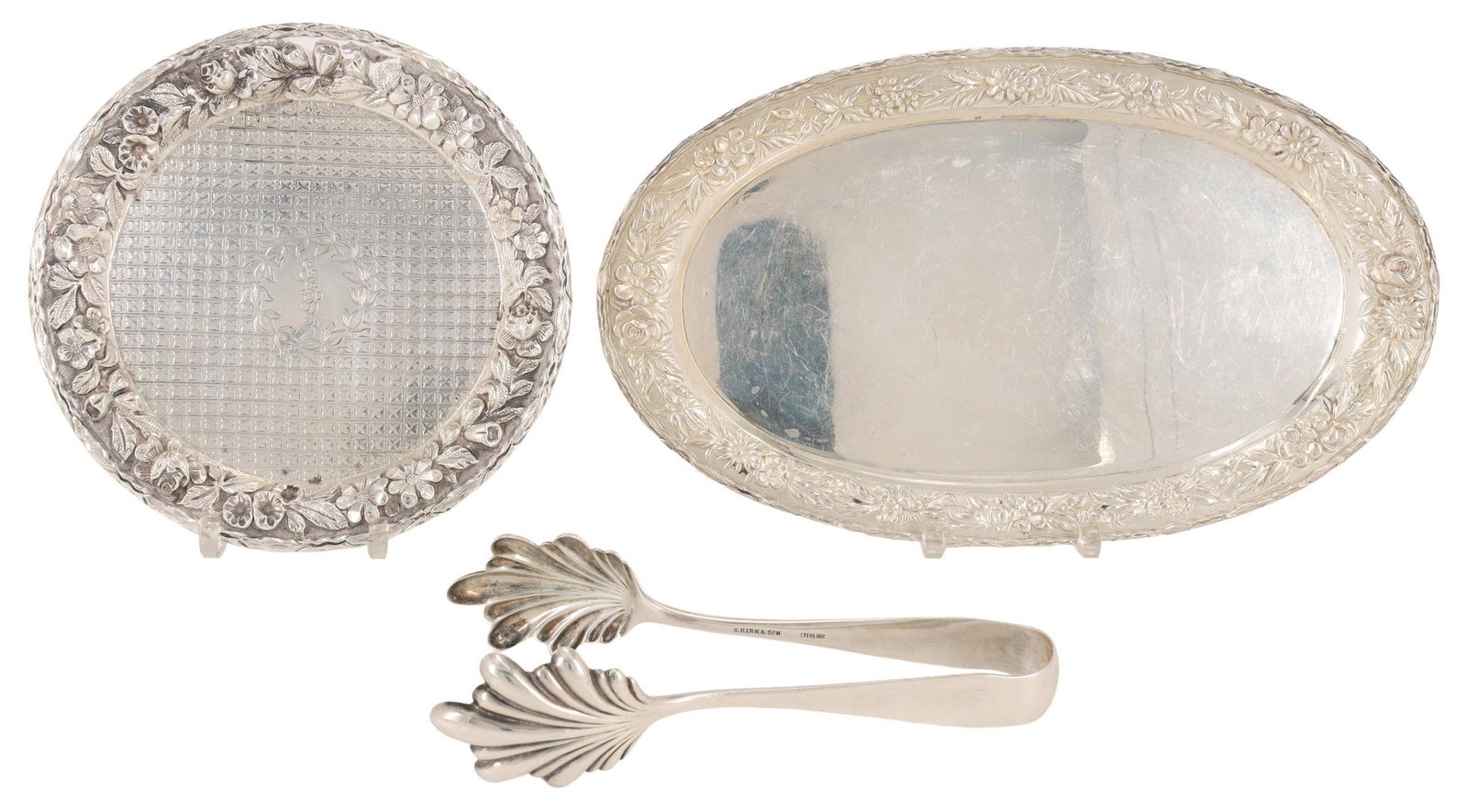 (3) S. KIRK & SON STERLING REPOUSSE PLATES & TONGS: (lot of 3) American sterling silver tableware, S. Kirk & Son, including: (1) "Old Maryland - Plain" ice serving tongs, approx 6.25"l, (1) bread plate, with repousse floral rim, model 2306, monogrammed