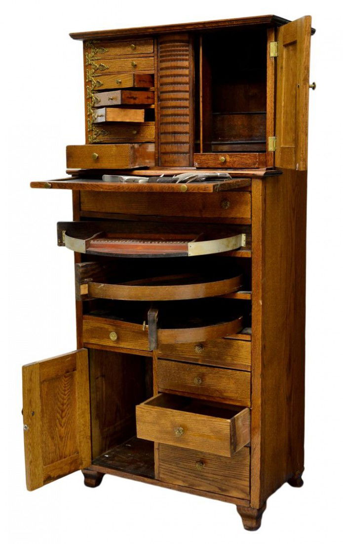 255 ANTIQUE AMERICAN OAK DENTAL