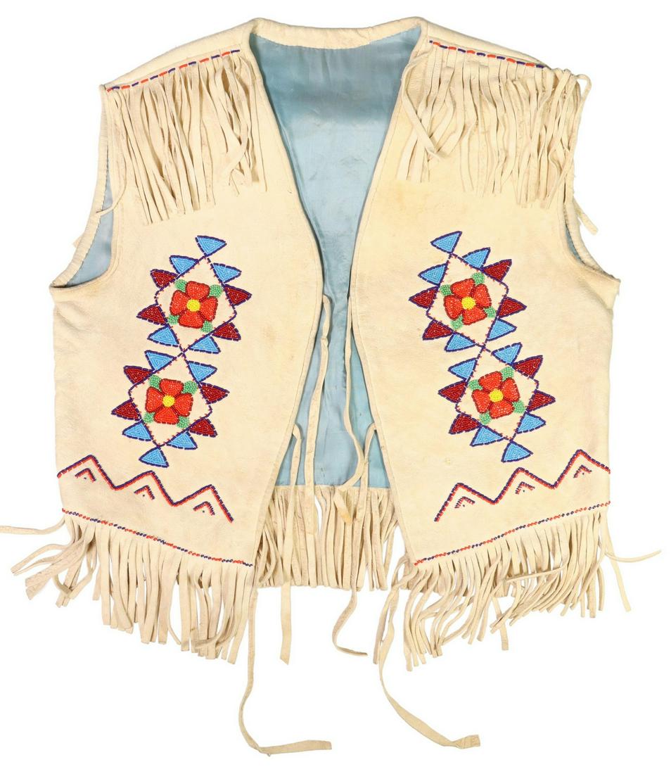NATIVE AMERICAN PLATEAU BEADED LEATHER VEST (1 of 5)