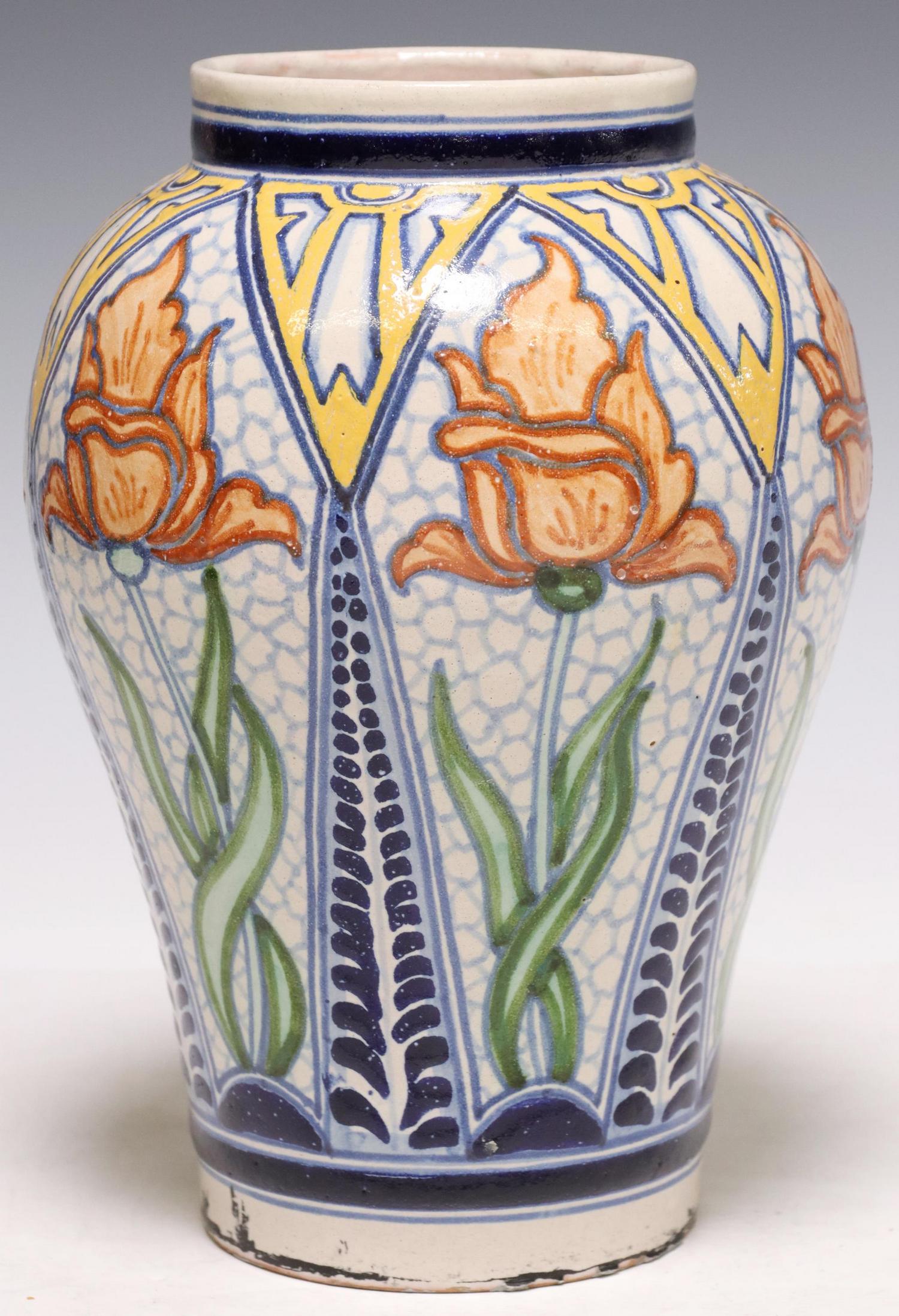 CASA RUGERIO MEXICAN TALAVERA POTTERY VASE (1 of 5)