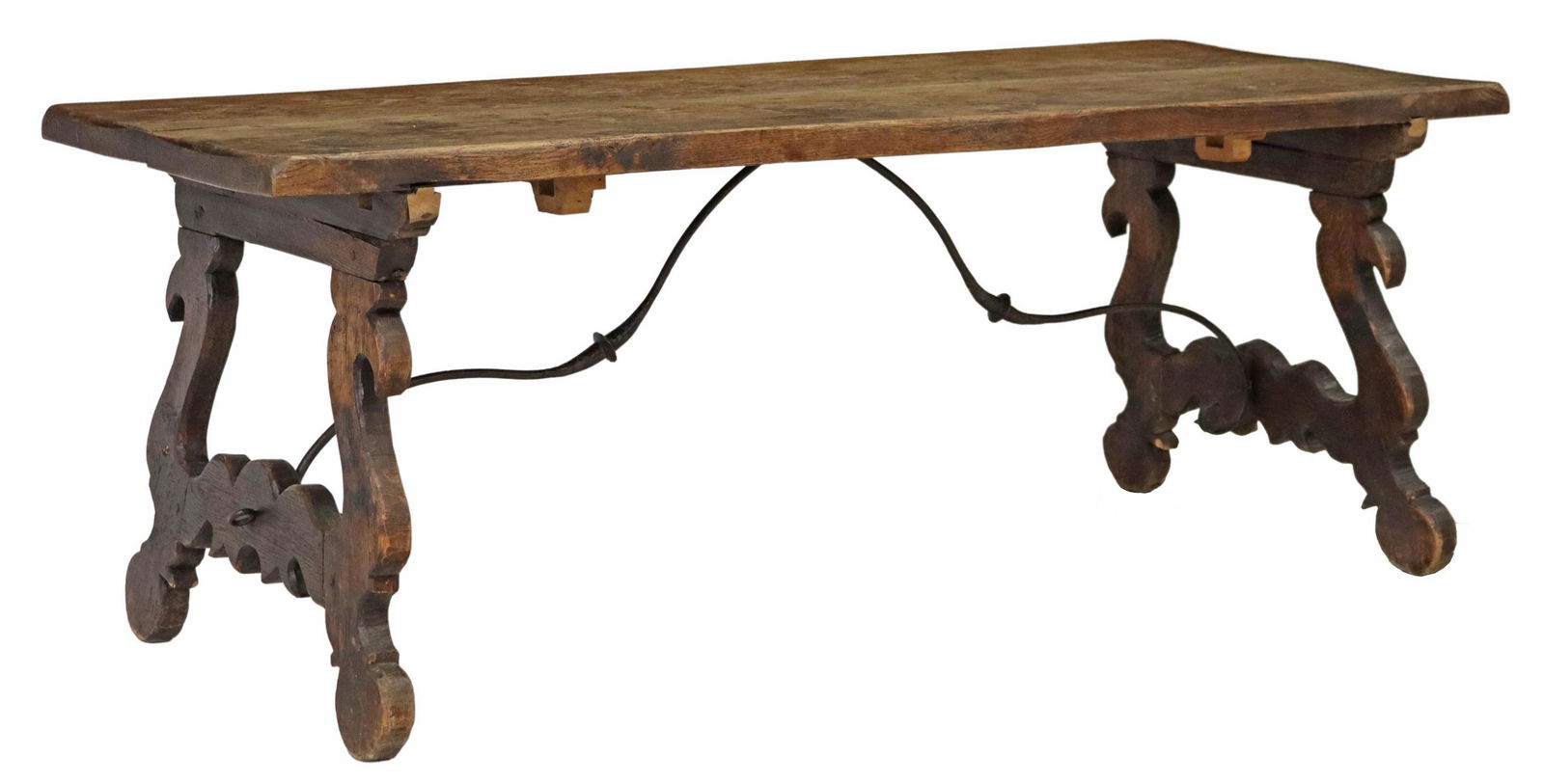 SPANISH BAROQUE STYLE WALNUT EXTENSION TABLE (1 of 5)