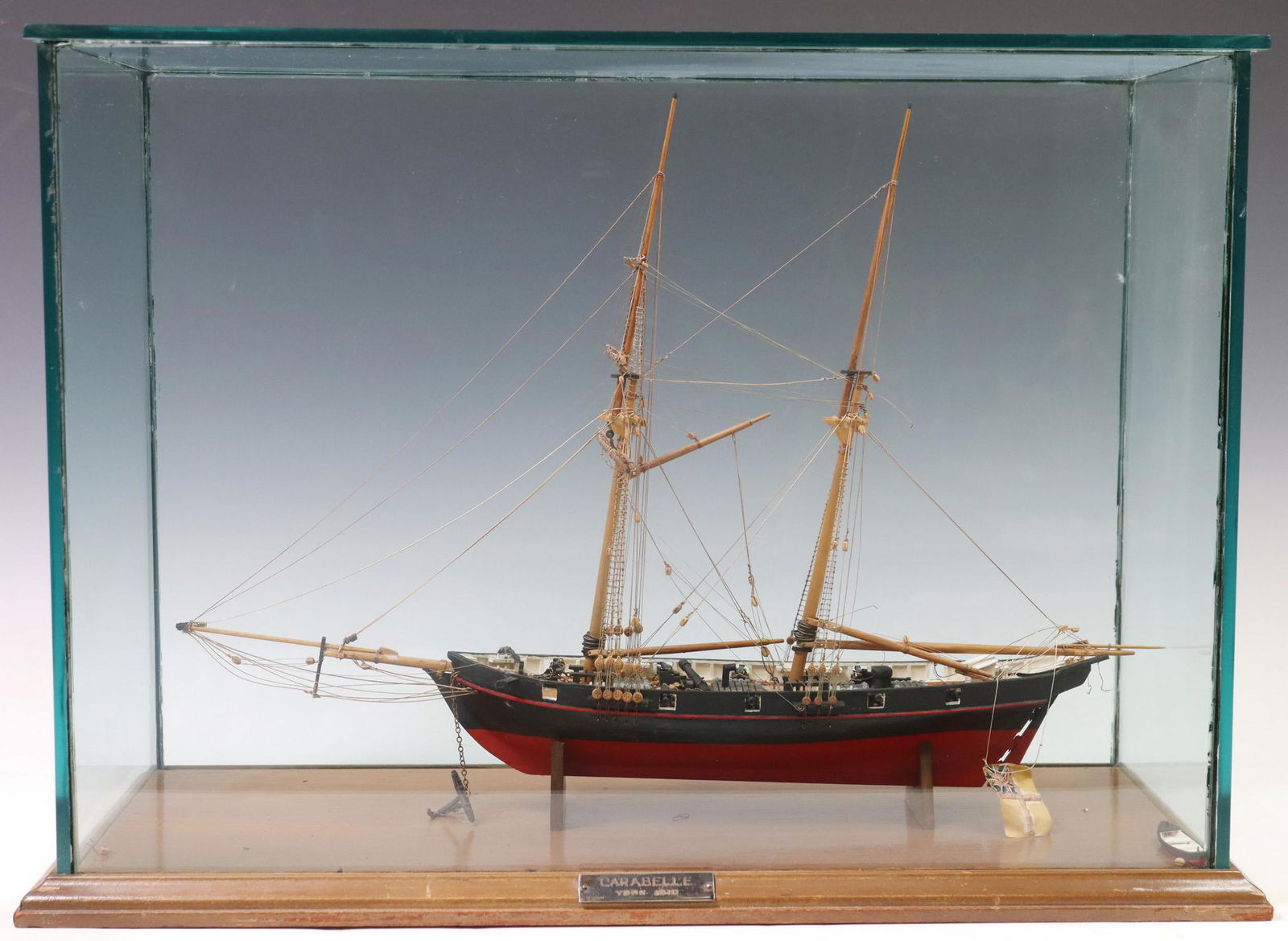 CASED SHIP MODEL OF THE CARABELLE, YORK, 1810 (1 of 8)