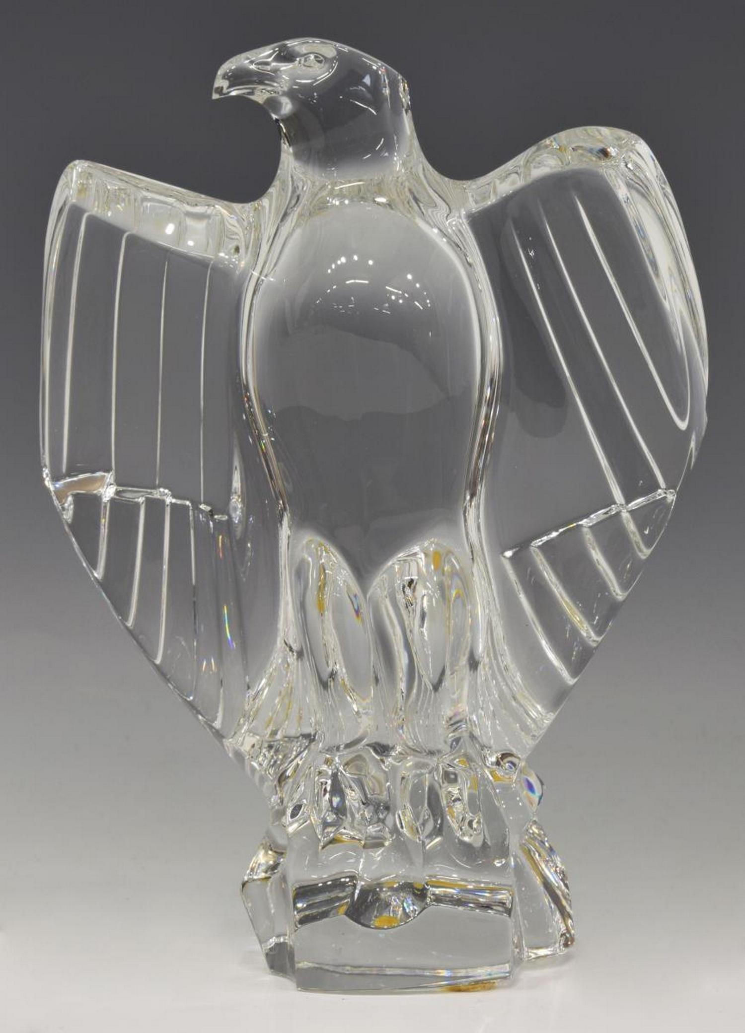 LARGE BACCARAT COLORLESS ART CRYTAL EAGLE FIGURE (1 of 3)