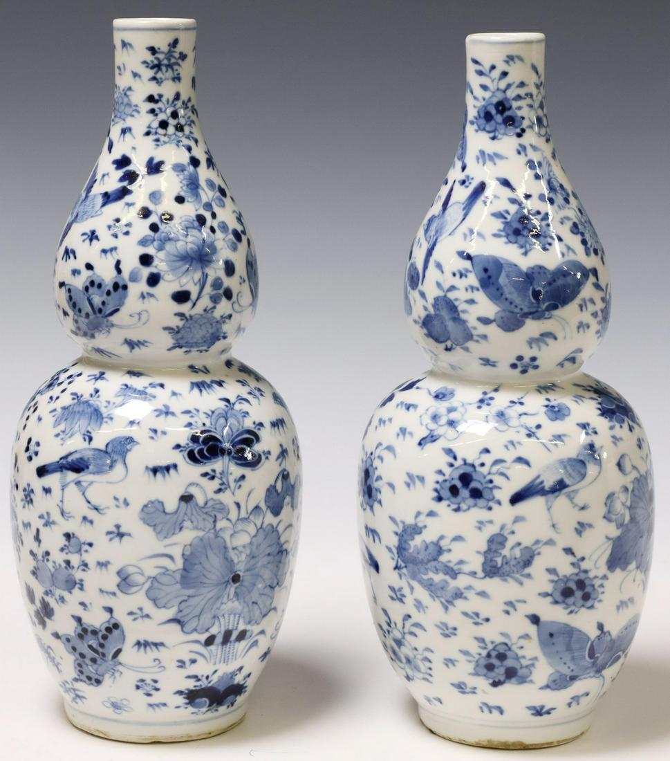 (2) CHINESE BLUE & WHITE DOUBLE GOURD VASES (1 of 4)