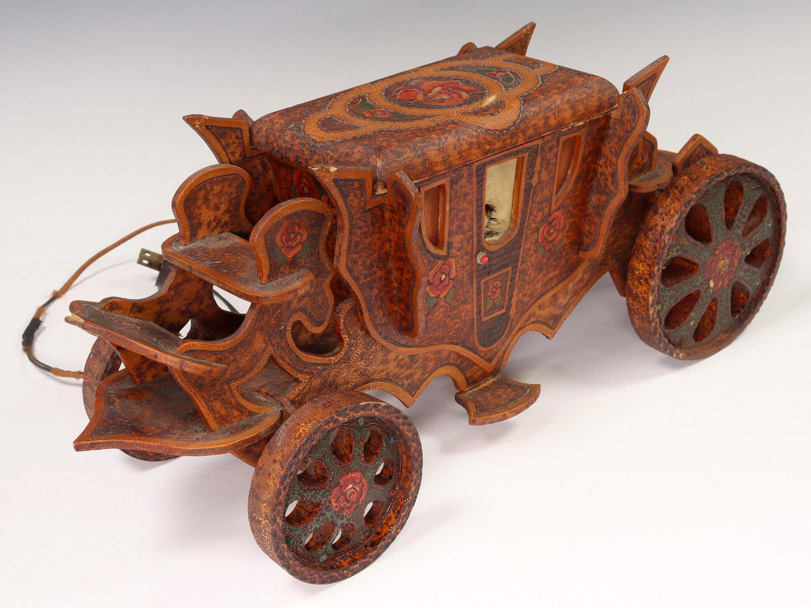 AMERICAN FOLK ART PYROGRAPHY STAGECOACH LAMP (1 of 5)