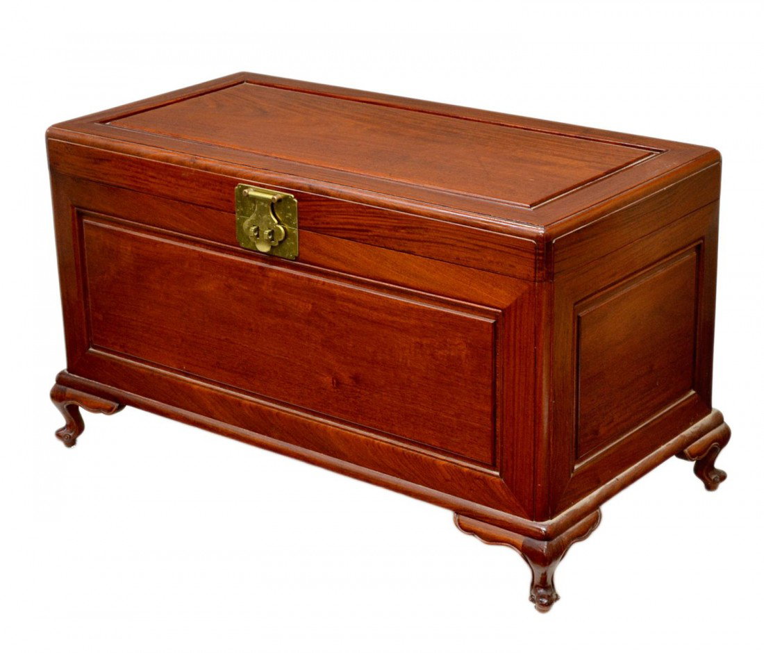 CHINESE ROSEWOOD CAMPHOR CHEST / TRUNK: Chinese rosewood camphor chest, plain raised paneling on five sides, brass hardware, the interior with removable tray and one of two hinges broken, all set on short scroll feet, 23.5'h, 41.25"w, 21.5"