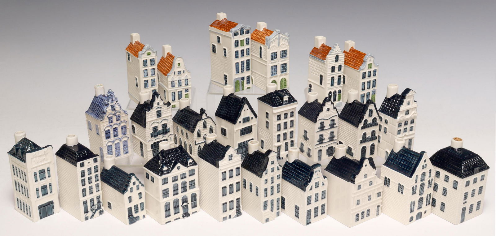 (24) DUTCH DELFT HOUSE DECANTER BOTTLES FOR KLM (1 of 9)