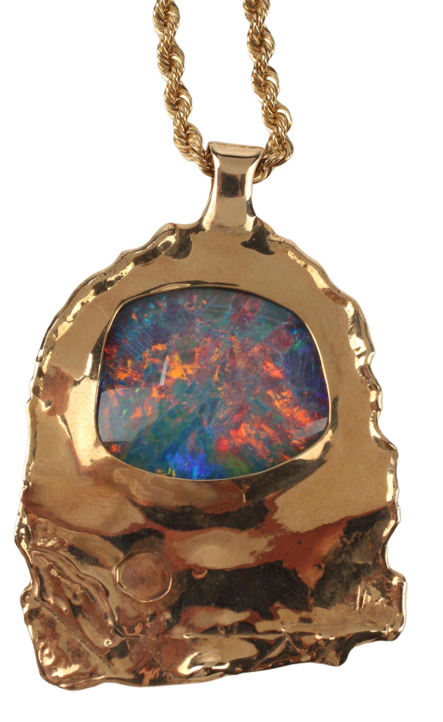 ESTATE 14KT GOLD BLACK OPAL DOUBLET PENDANT (1 of 4)
