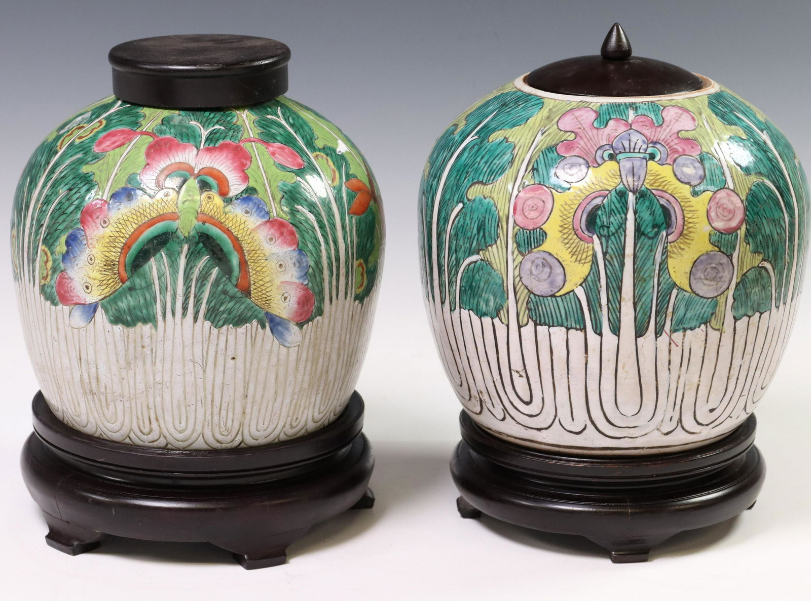 (2) CHINESE CABBAGE LEAF PORCELAIN MELON JARS (1 of 4)