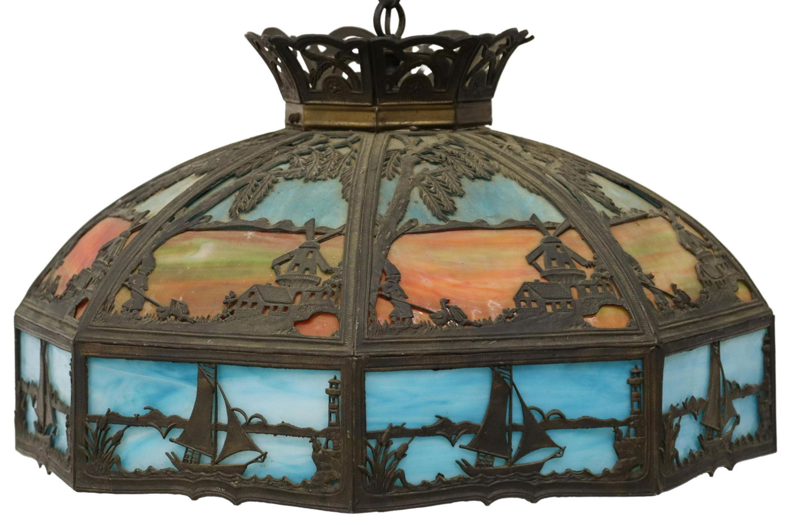 AMERICAN SCENIC SLAG GLASS HANGING LIGHT (1 of 2)
