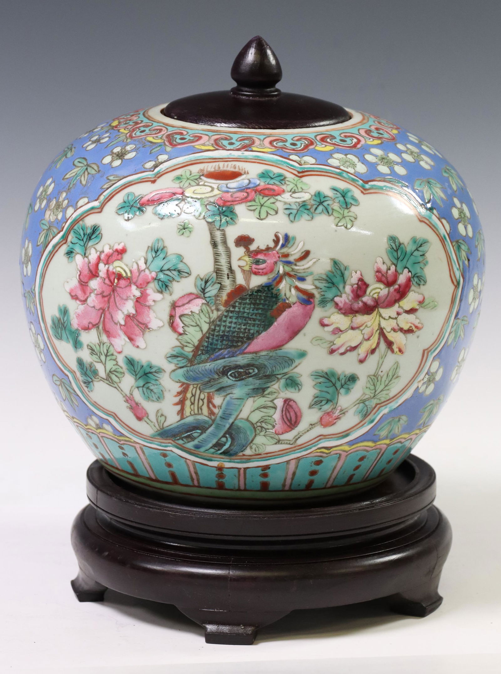 CHINESE ENAMELED PORCELAIN MELON JAR ON BASE (1 of 5)