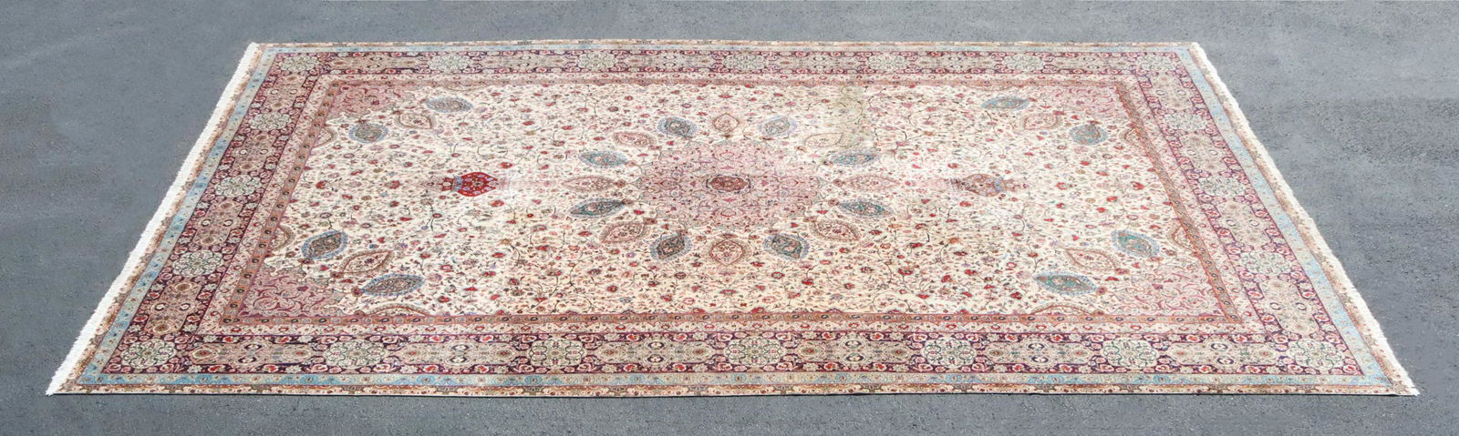 HAND-TIED PERSIAN TABRIZ WOOL RUG, 19'10" X 13'0" (1 of 3)