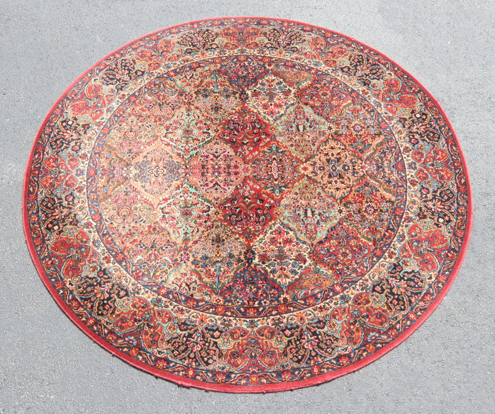 ESTATE KARASTAN MACHINE-WOVEN WOOL RUG, 8'8"DIAM (1 of 4)
