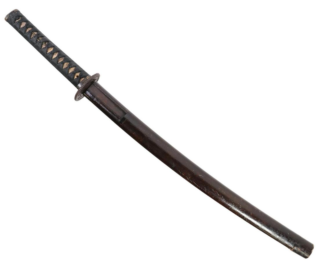 JAPANESE WAKIZASHI SHORT SWORD (1 of 5)