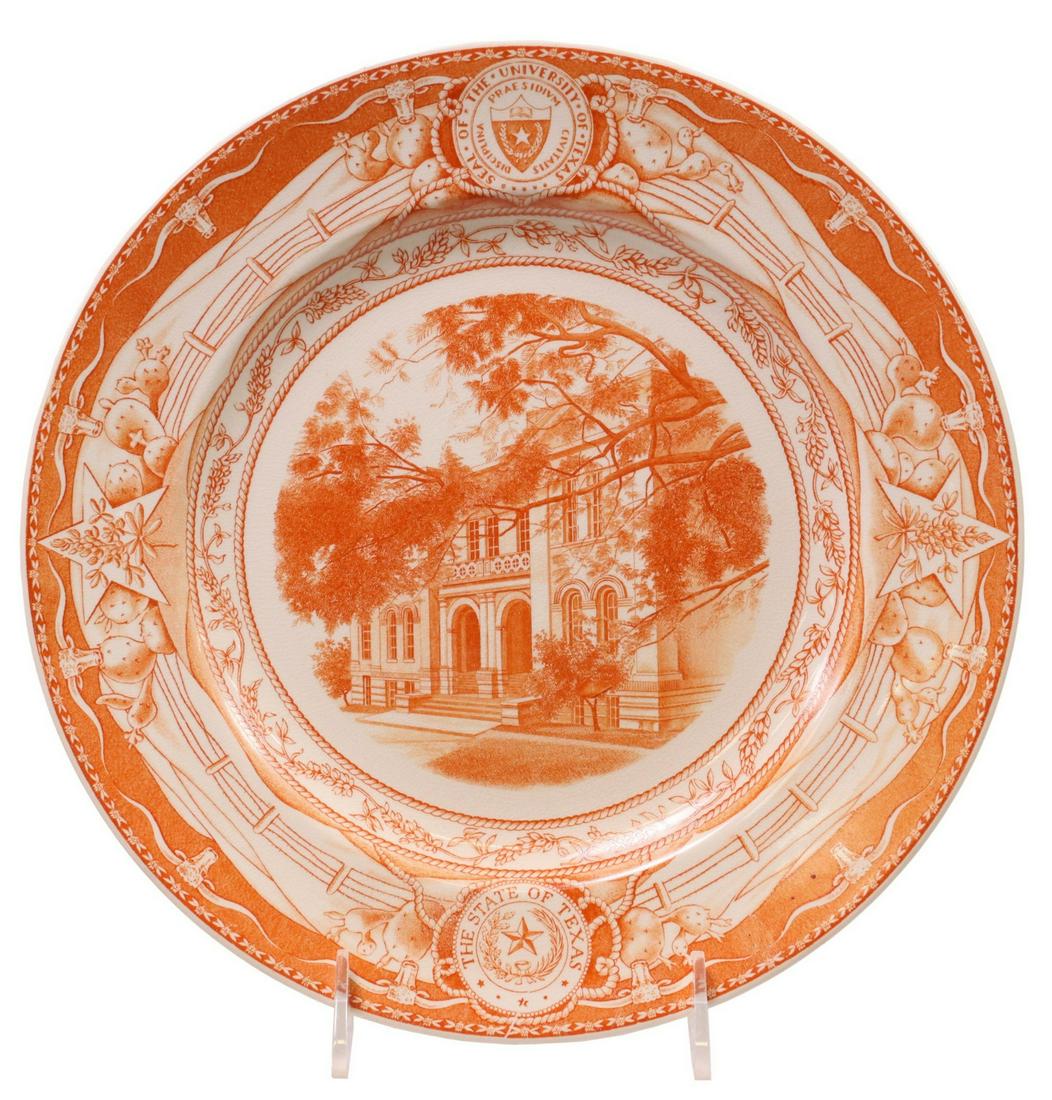 WEDGWOOD UT 'LAW SCHOOL' COMMEMORATIVE PLATE (1 of 4)