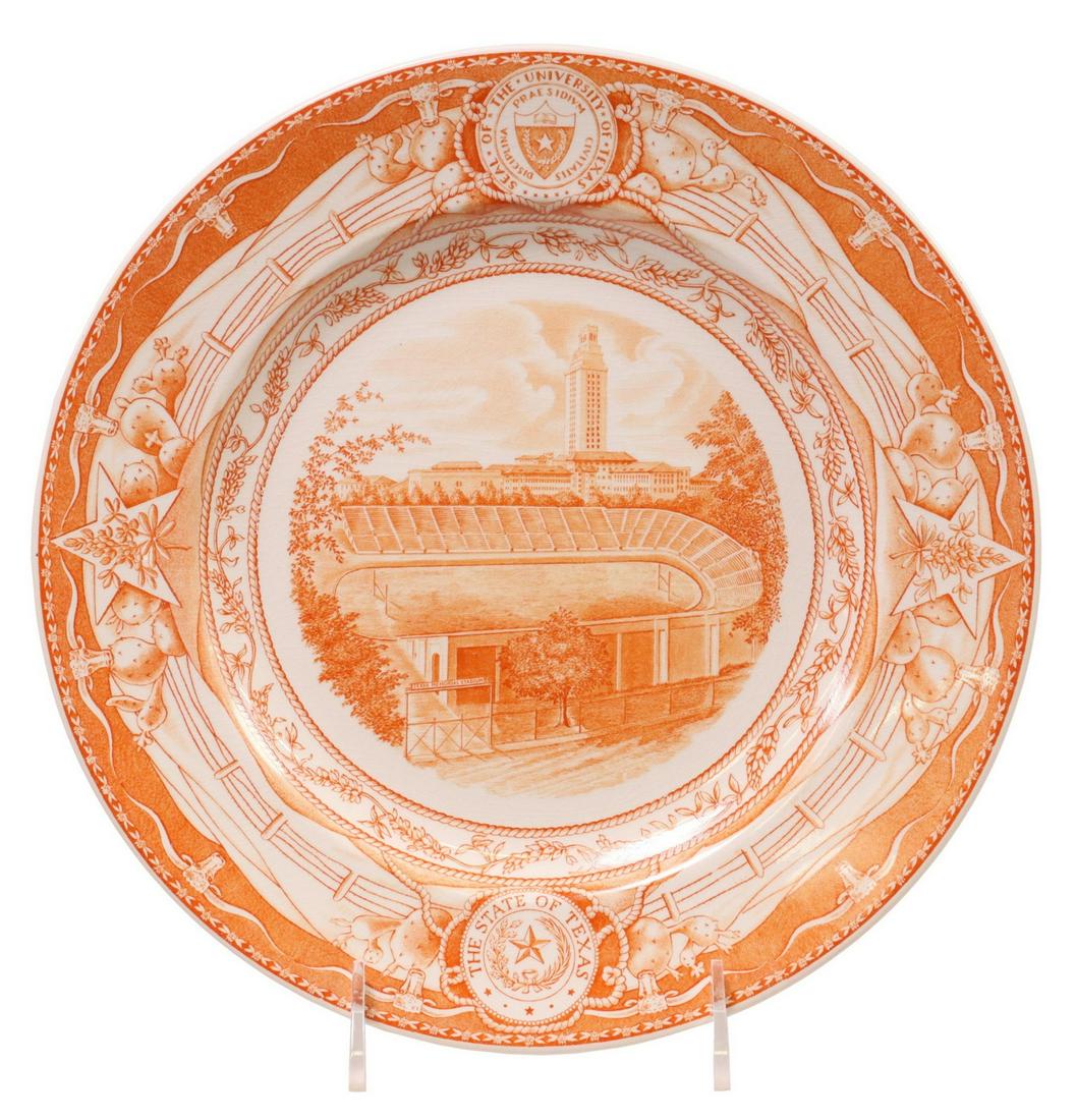 WEDGWOOD UT 'MEMORIAL STADIUM' COMMEMORATIVE PLATE (1 of 4)